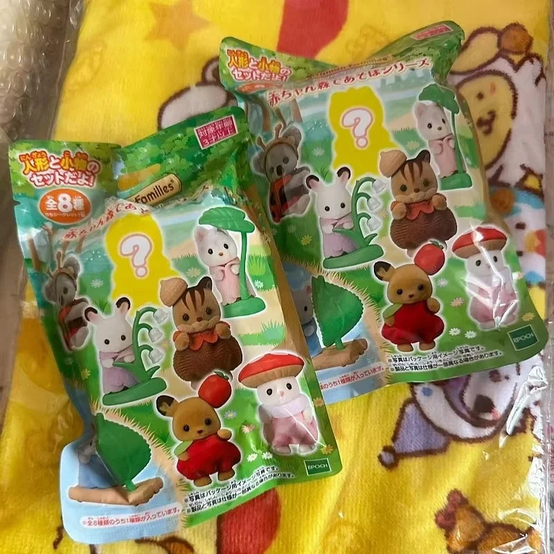 ORIGINAL Sylvanian Famílias Anime Bebê Mini Figura Vestir-se Bolo Floresta Sorte Bonito Presentes de Aniversário Para Crianças Brinquedos